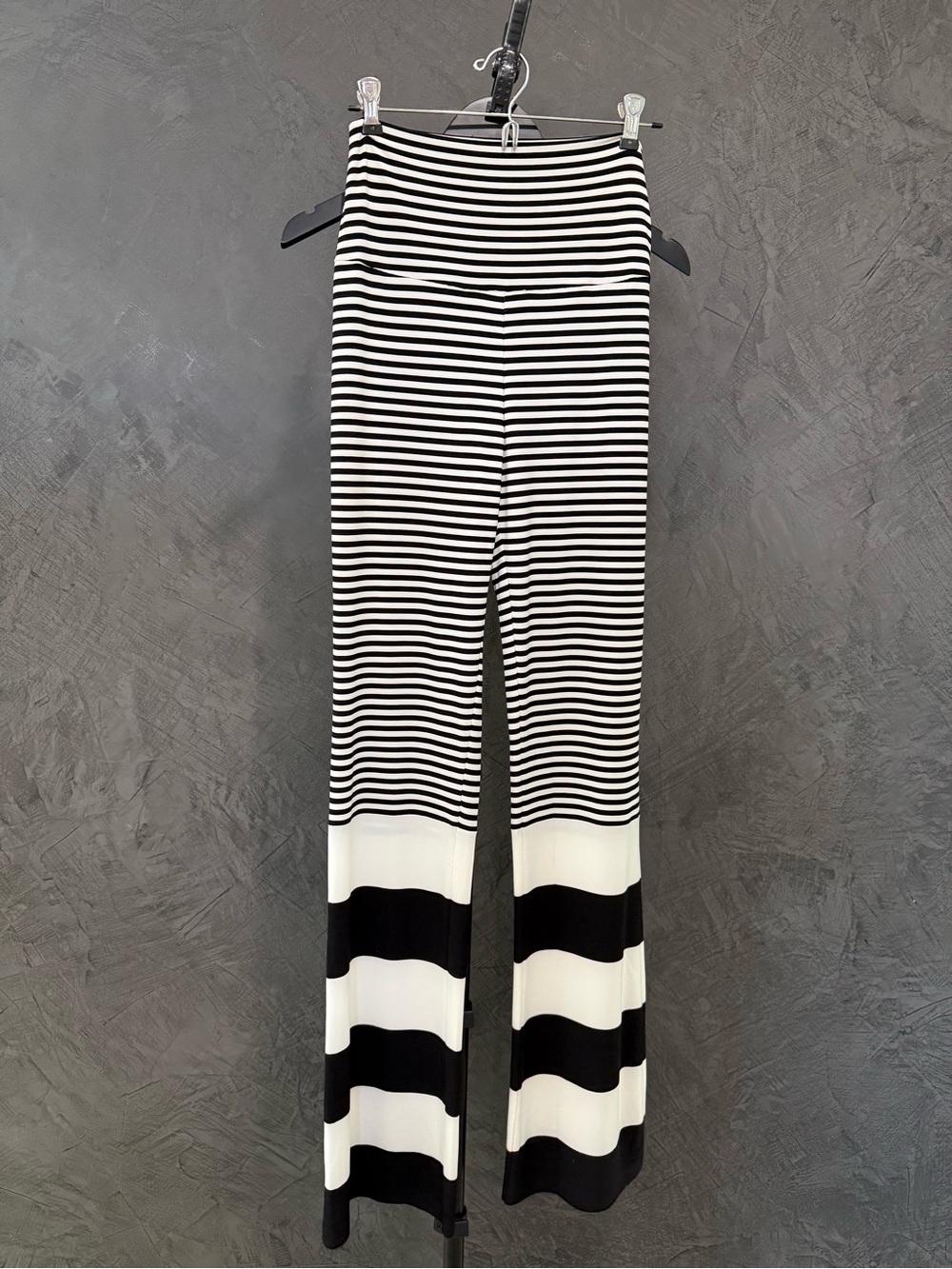 Norma Kamali Black & White Striped Straight-Leg Pants size S